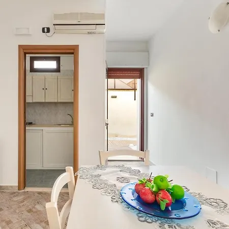 Joy Home Apartments Maruggio Exterior photo